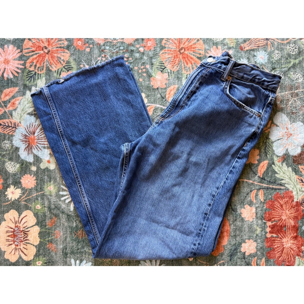 Zara High Waisted Wide Leg Jeans Medium Blue Raw Hem Size 12 Womens‎